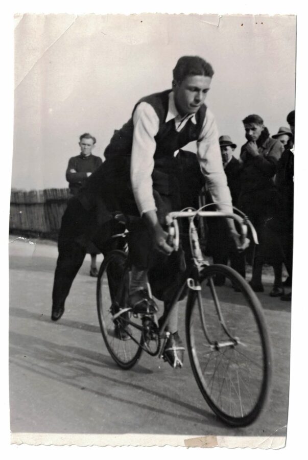 Ostravský cyklista. Foto: soukromý archiv Tomáše Březíka.