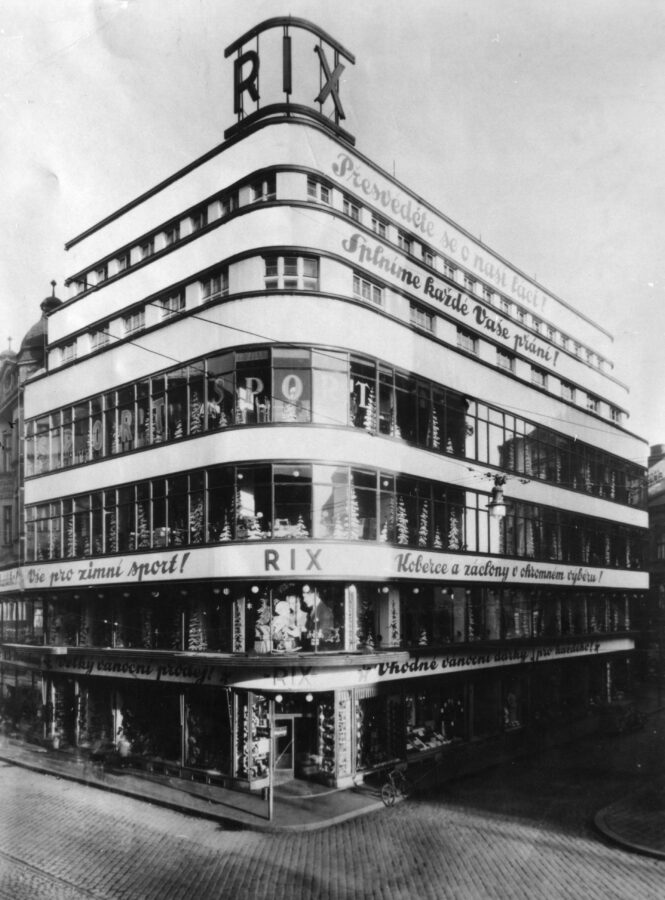 Obchodní dům RIX na ulici 28. října, okolo 1930. Zdroj Archiv města Ostravy.