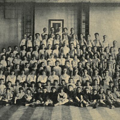 Cvičenci Sokola v Hrabůvce v roce 1928.